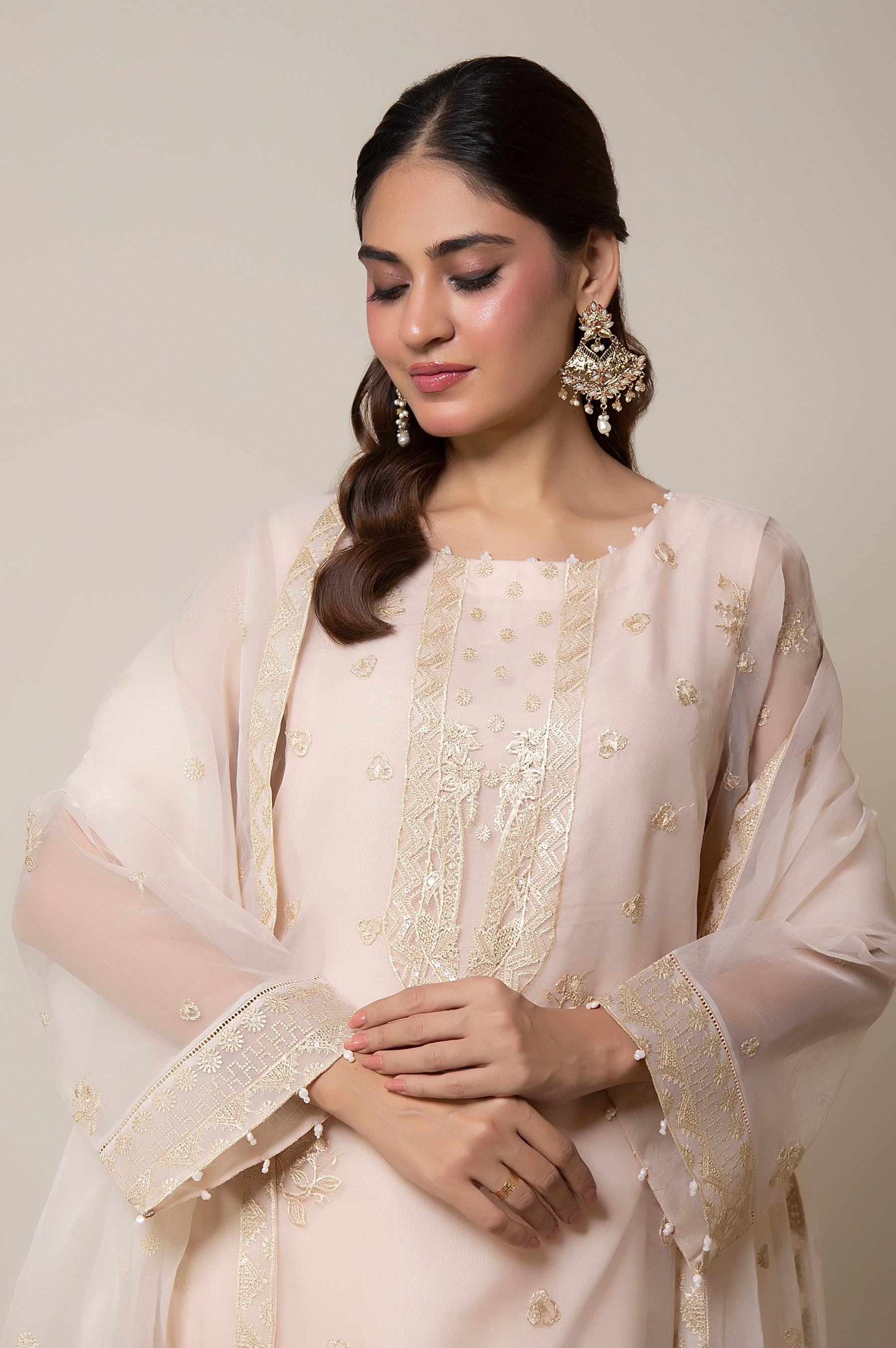 UNSTITCHED EMBROIDERED SUIT