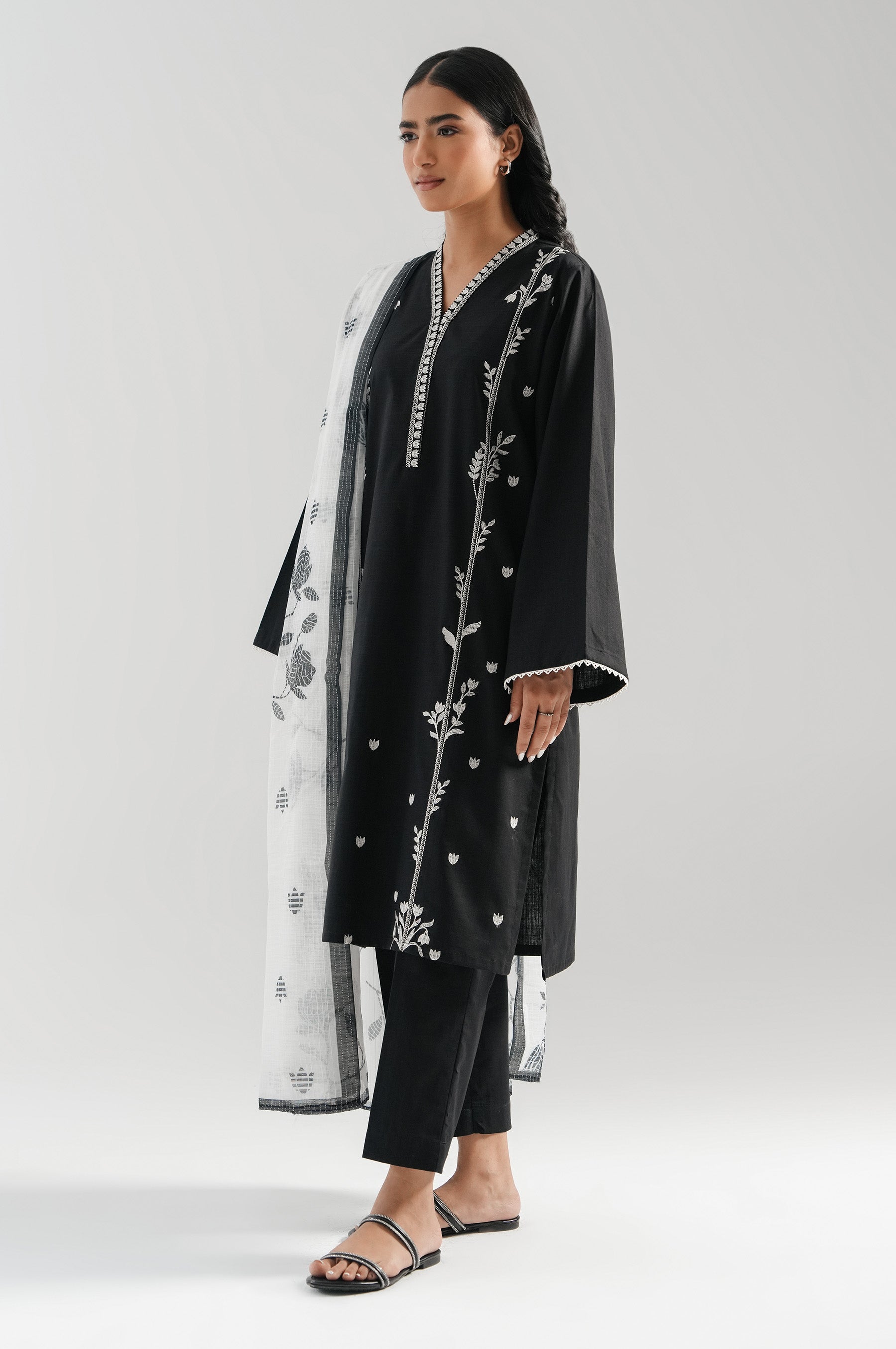 STITCHED EMBROIDERED COTTON SLUB SUIT
