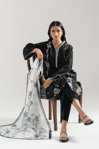 EMBROIDERED SUIT