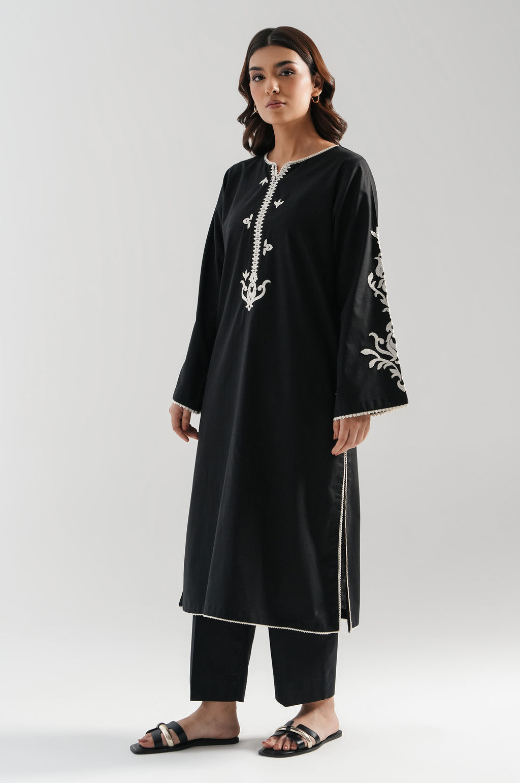 EMBROIDERED SUIT