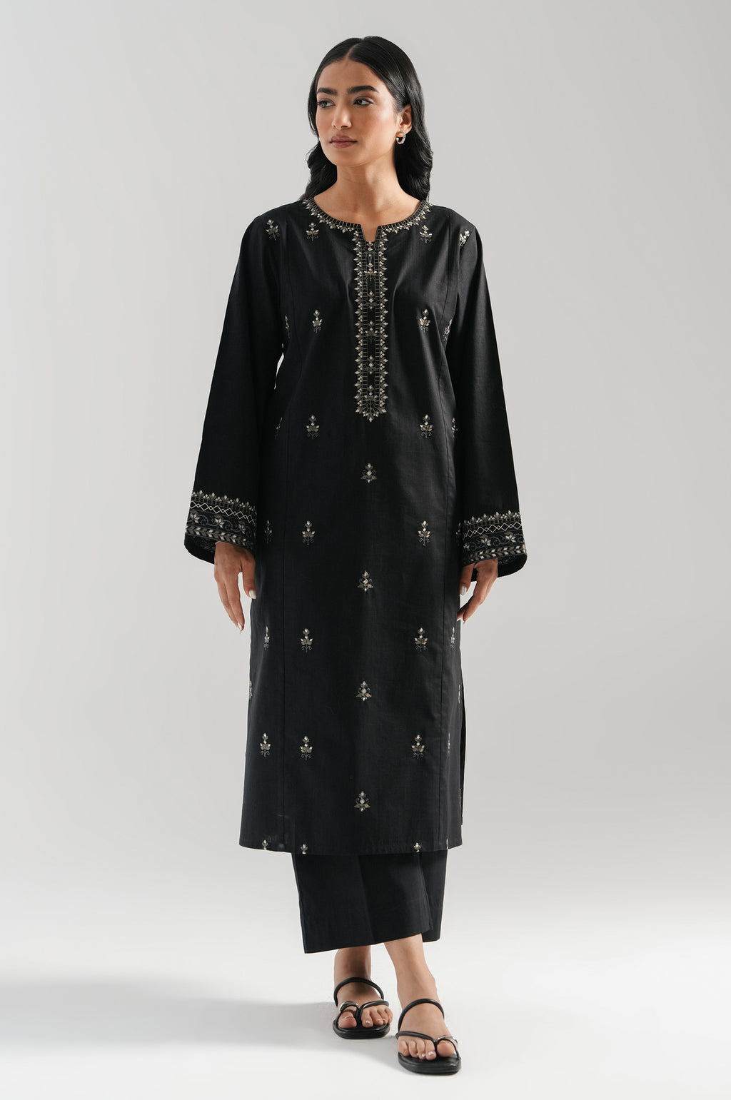 EMBROIDERED SUIT