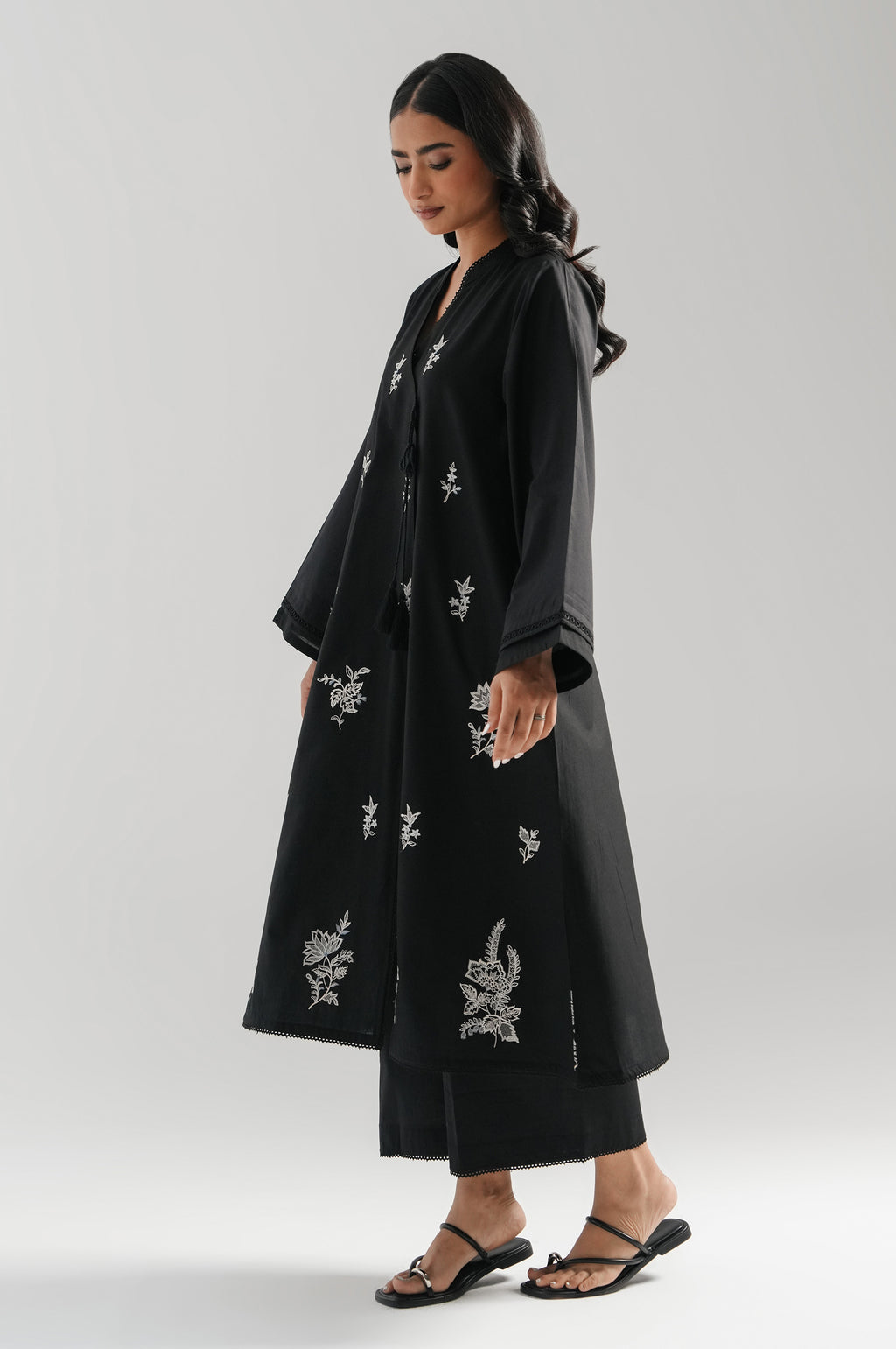 EMBROIDERED SUIT
