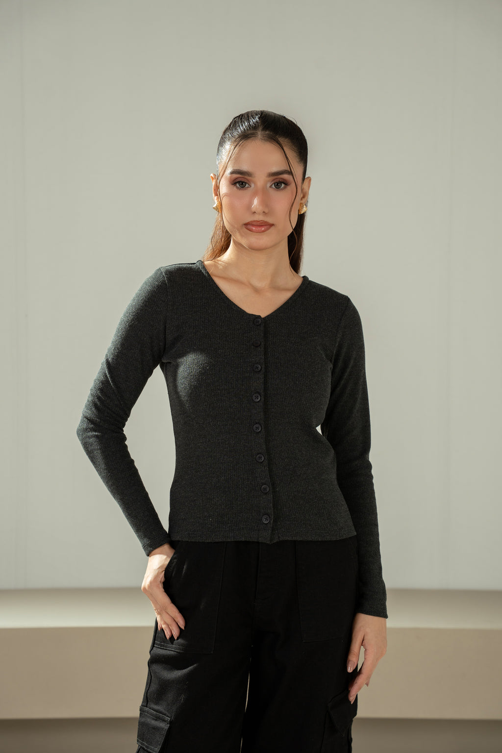 RIBBED KNITTED BUTTON DOWN TOP