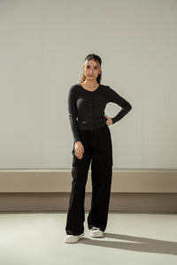 RIBBED KNITTED BUTTON DOWN TOP