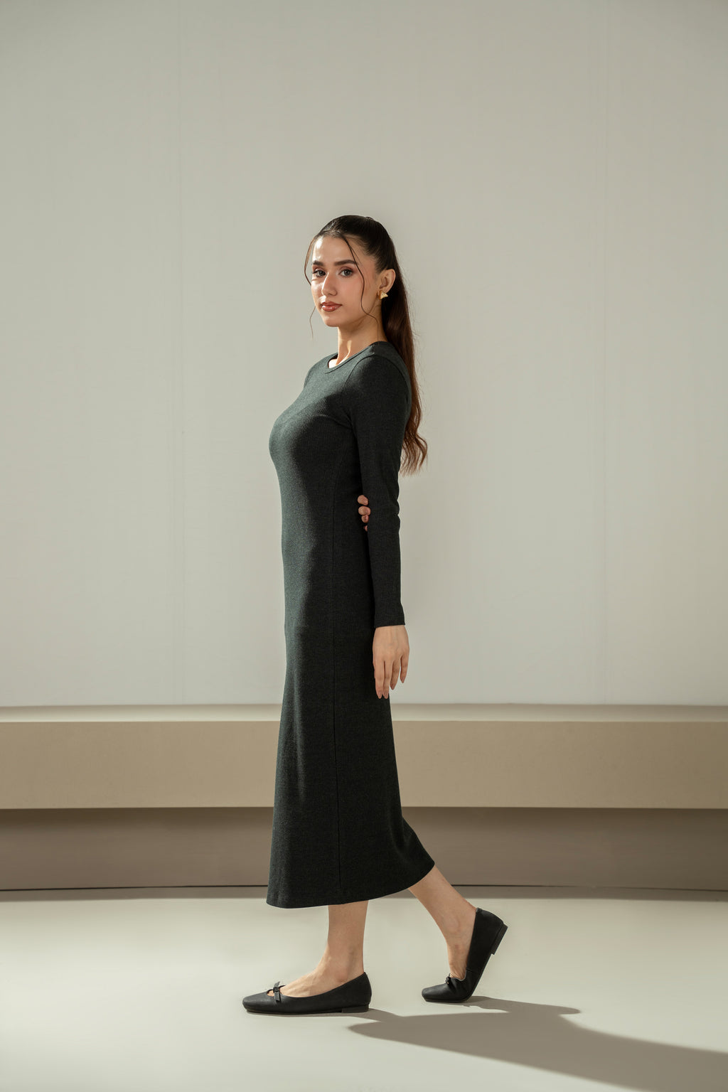 RIBBED KNITTED DRESS