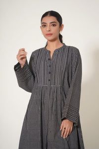 Stitched 2 Piece Yarn Dyed Embroidered Suit