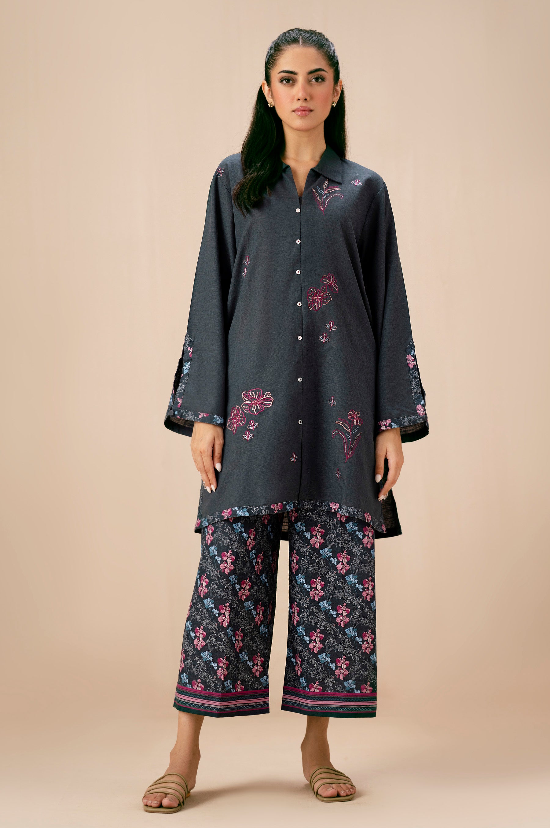 EMBROIDERED SUIT