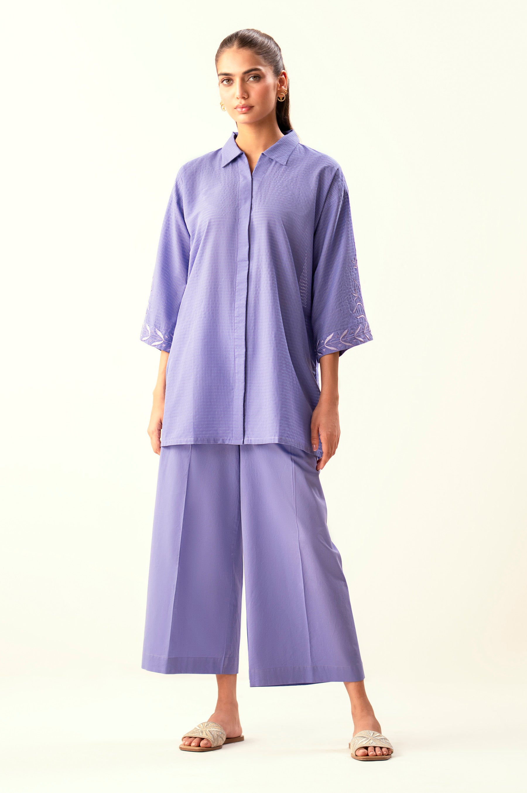STITCHED EMBROIDERED SHIRT BOTTOM