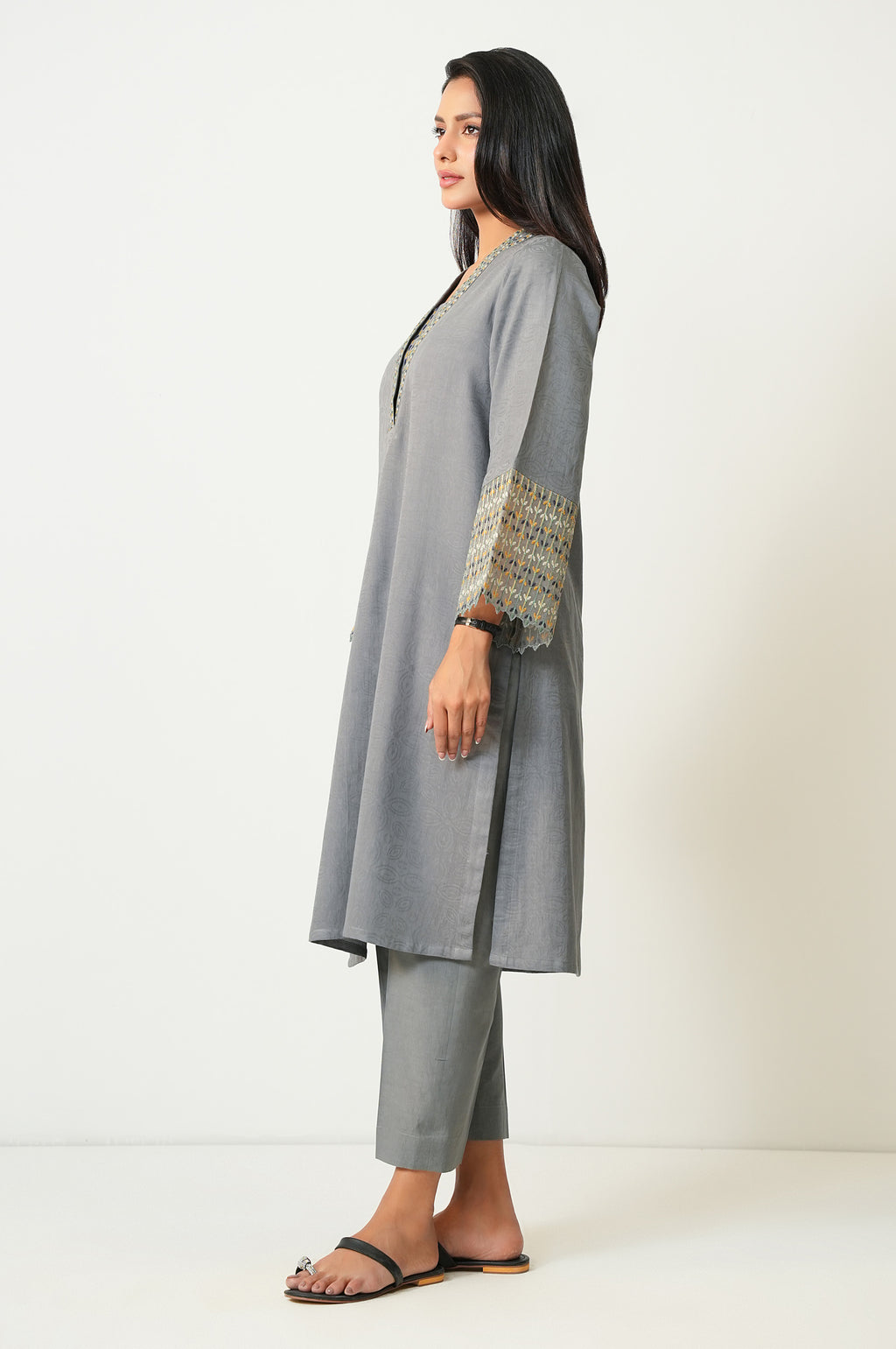 EMBROIDERED SUIT