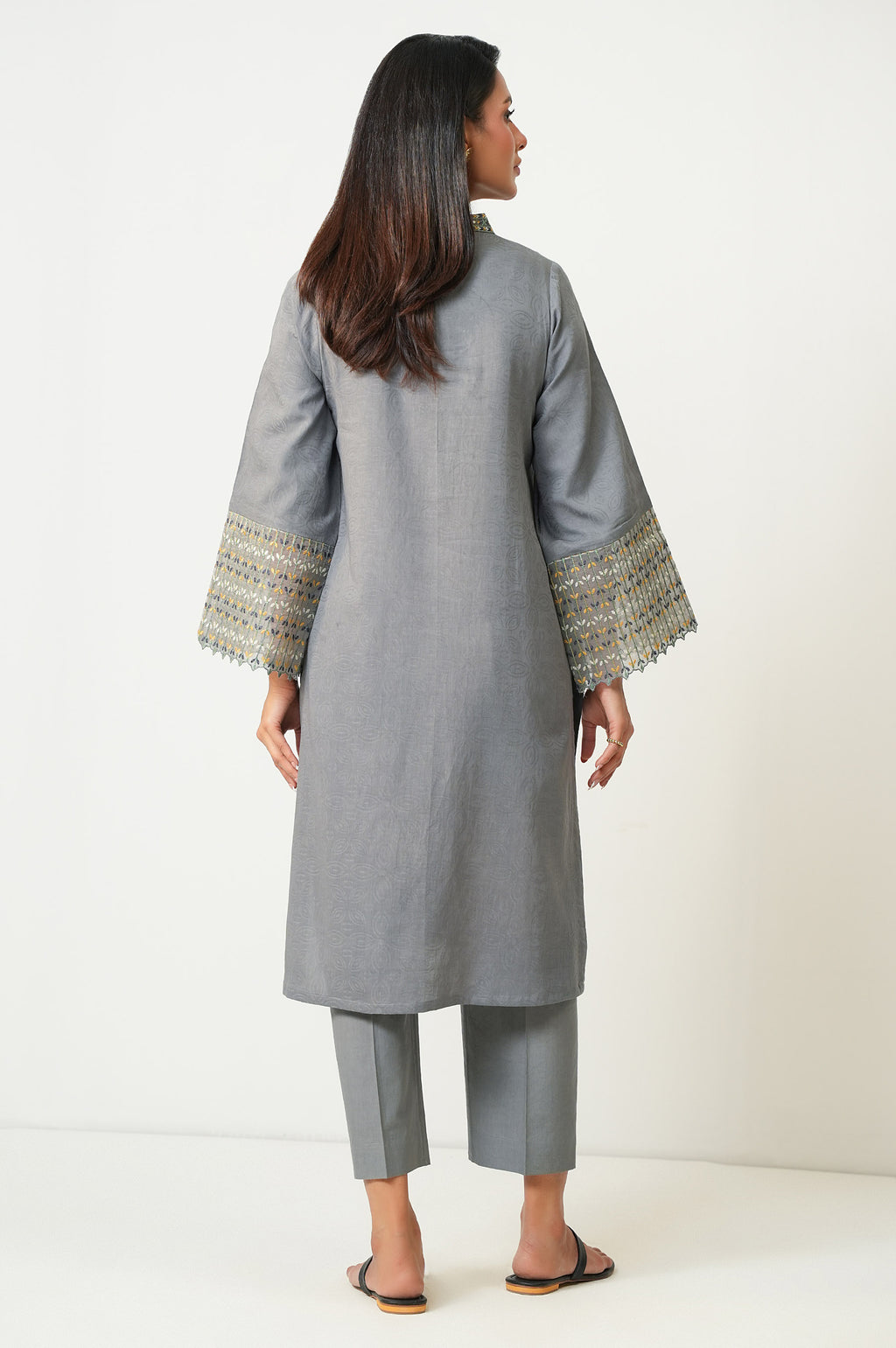 EMBROIDERED SUIT
