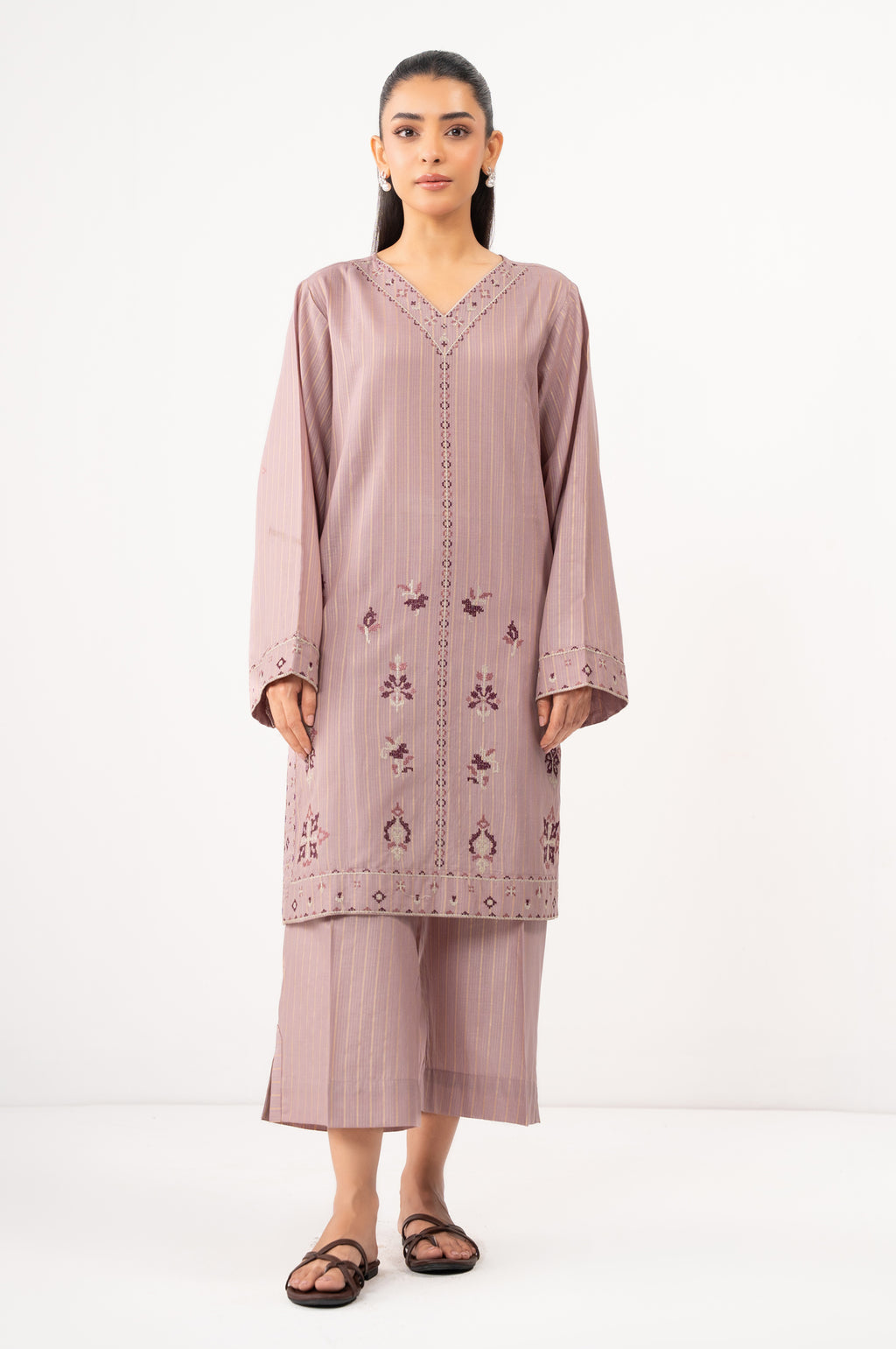 EMBROIDERED SUIT