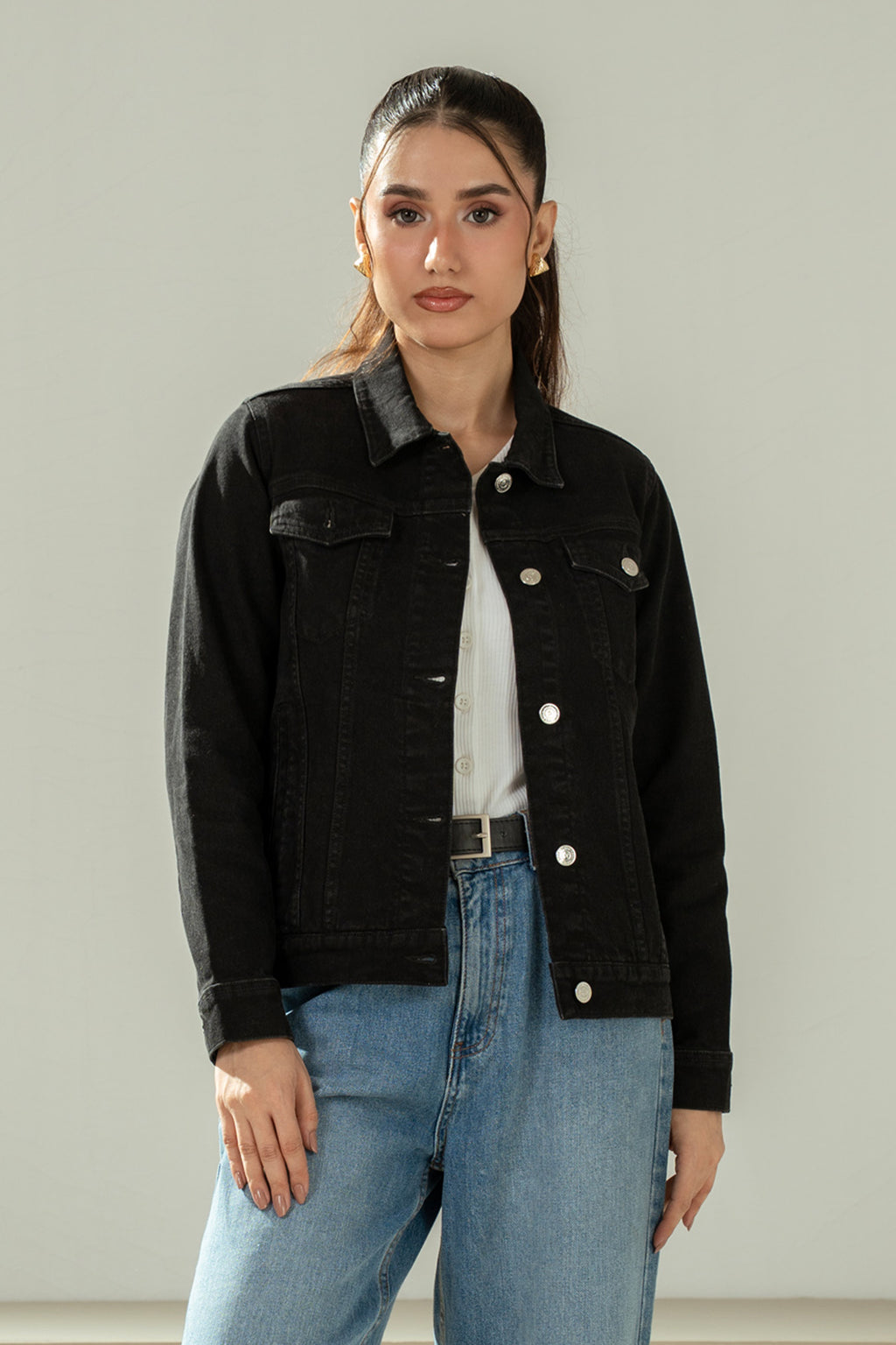 TRUCKER DENIM JACKET