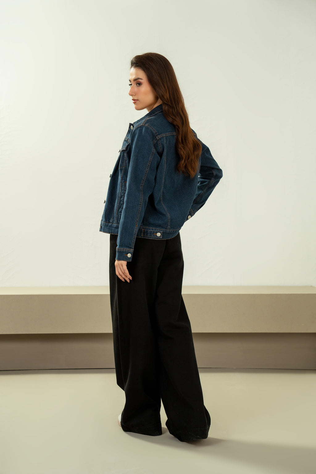 TRUCKER DENIM JACKET