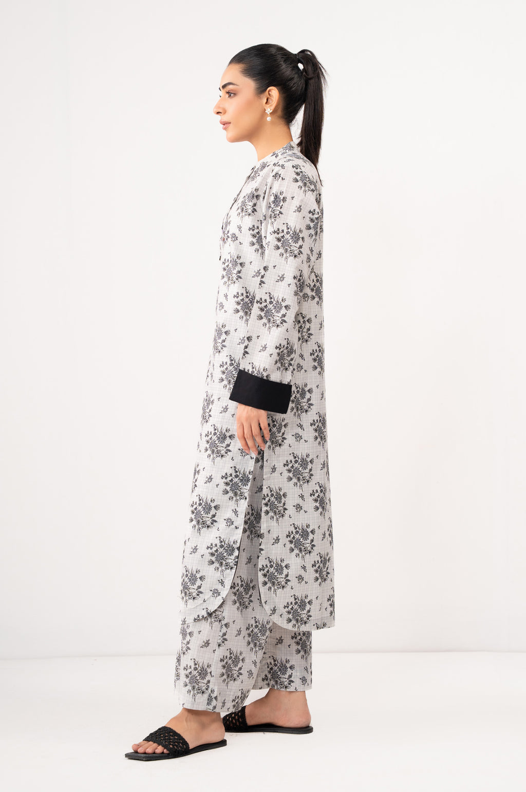 Stitched 2 Piece Printed Cambric Suit
