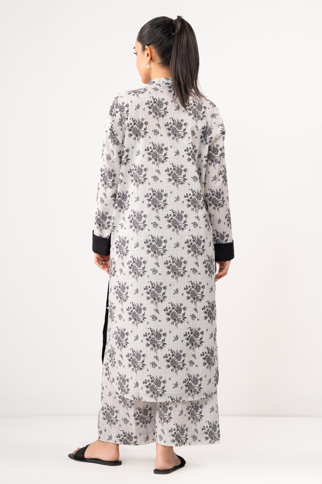 Stitched 2 Piece Printed Cambric Suit