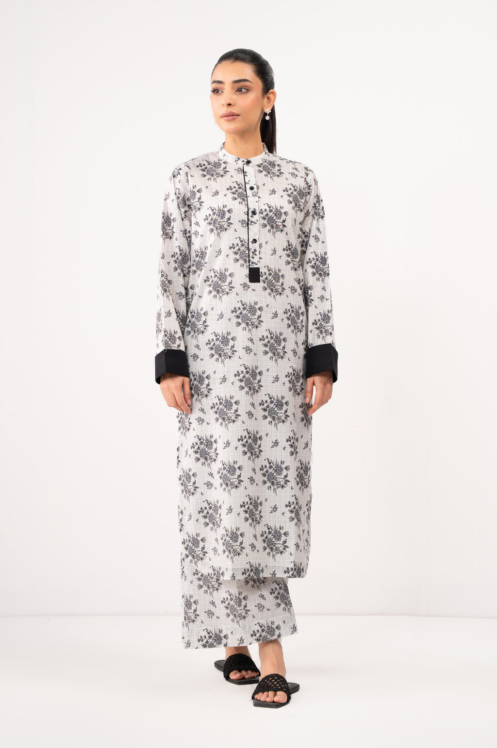 Stitched 2 Piece Printed Cambric Suit