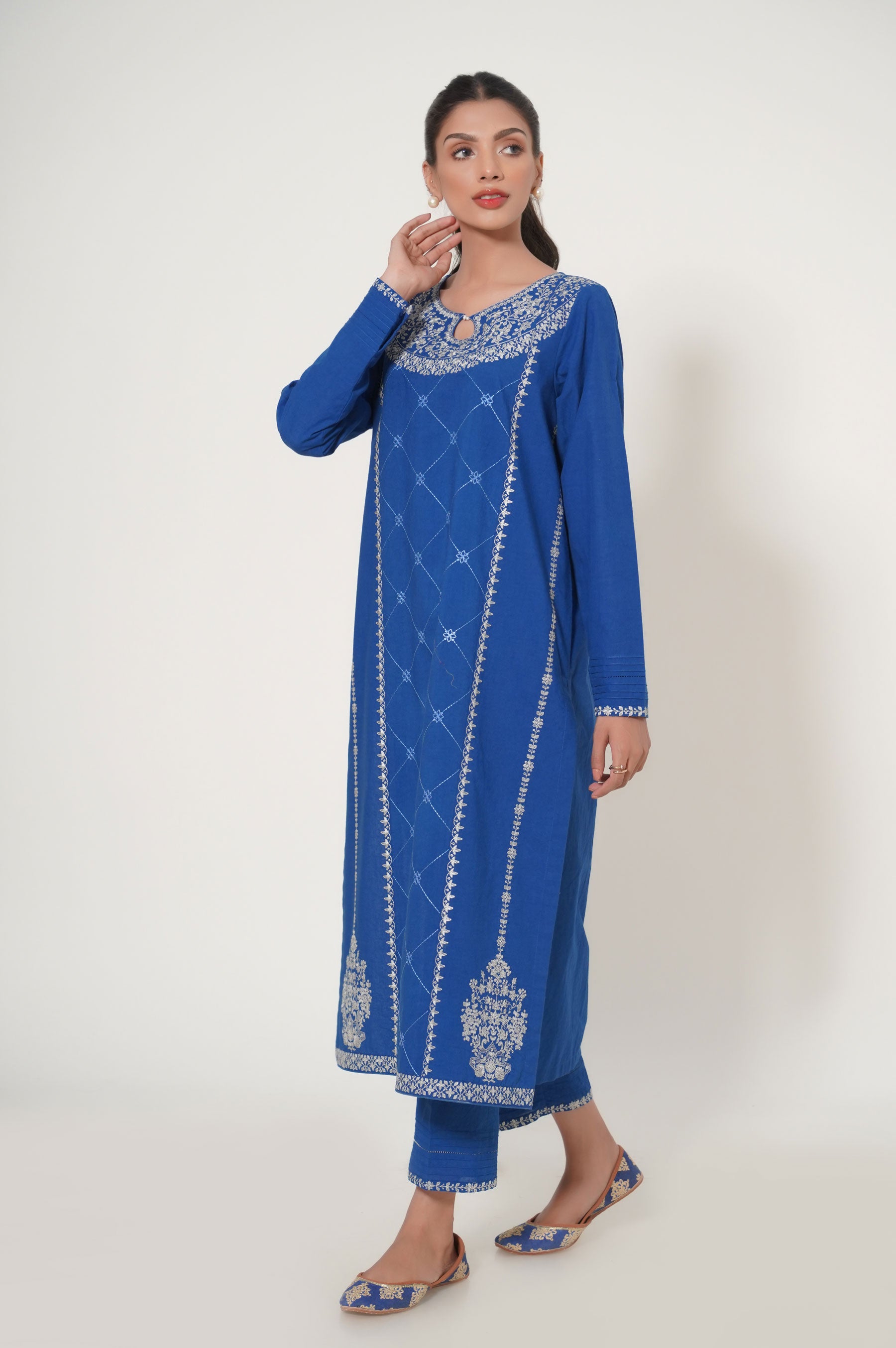 Unstitched 2 Piece Embroidered Slub Cambric Suit