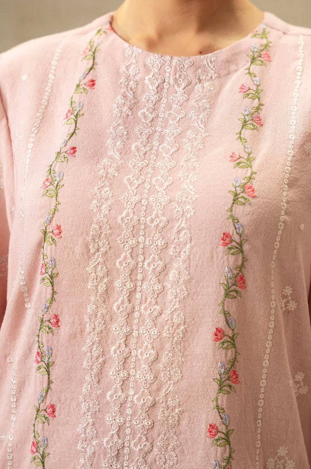 UNSTITCHED DYED EMBROIDERED SUIT