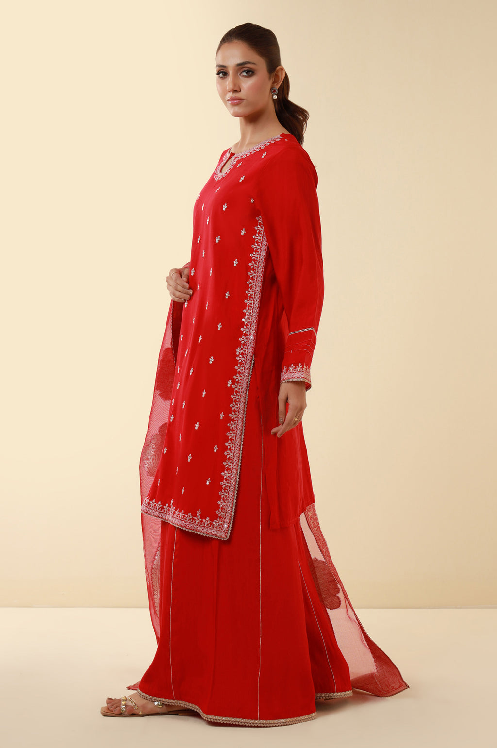 UNSTITCHED EMBROIDERED SUIT