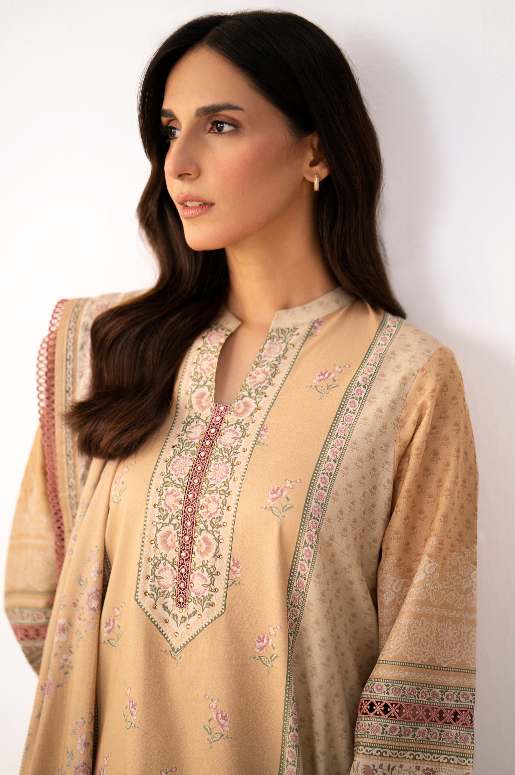 UNSTITCHED PRINTED SUIT