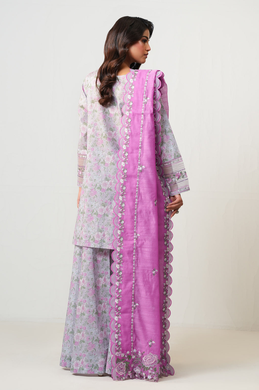 UNSTITCHED EMBROIDERED SUIT