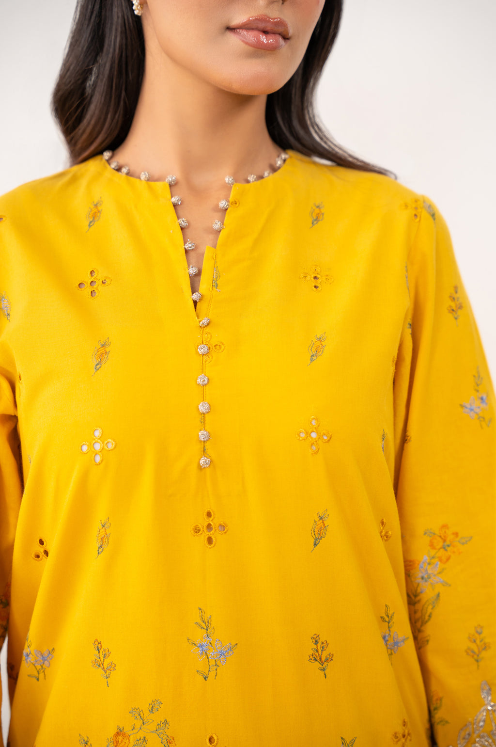 UNSTITCHED EMBROIDERED SUIT