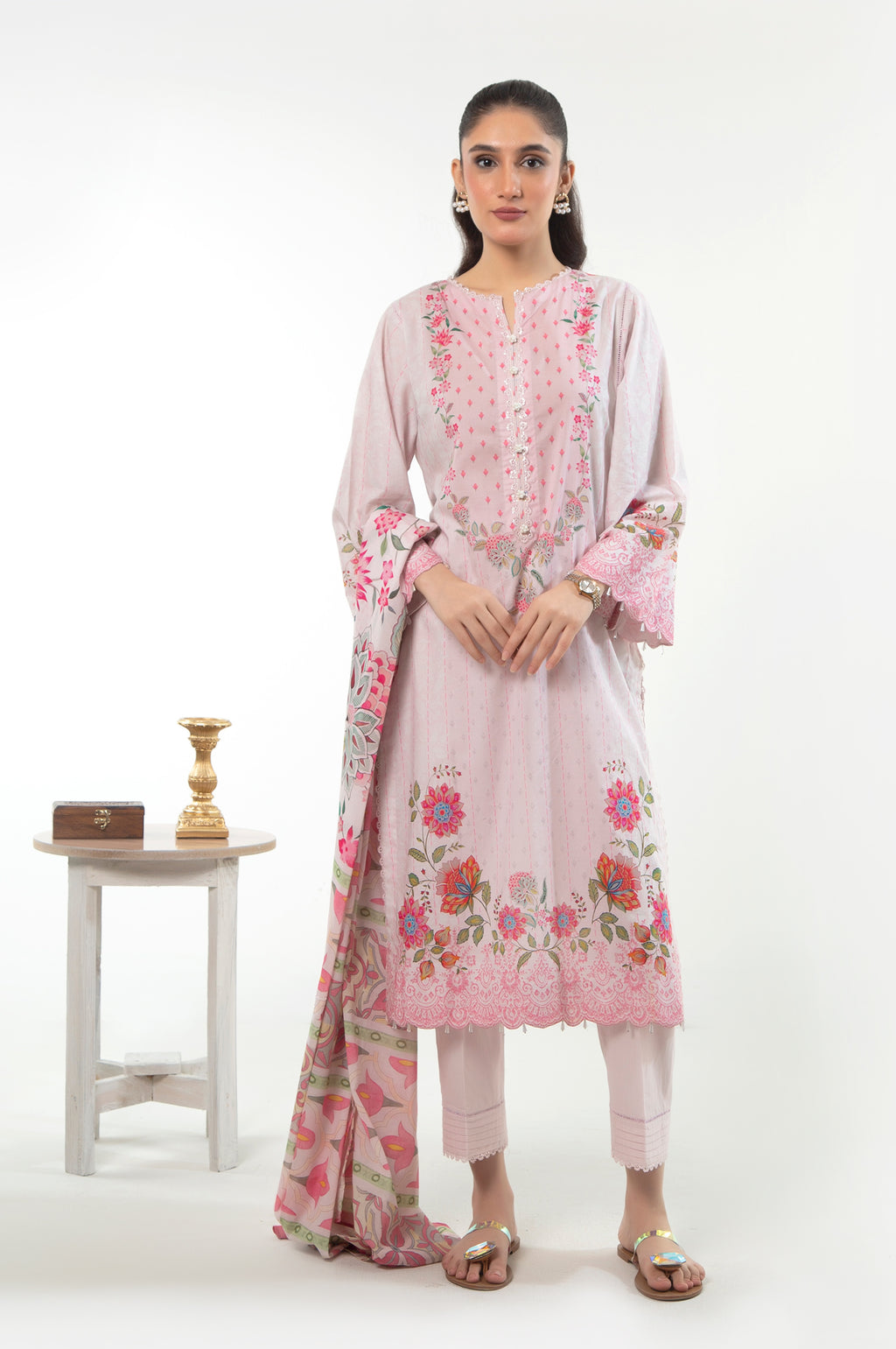 UNSTITCHED PRINTED SUIT