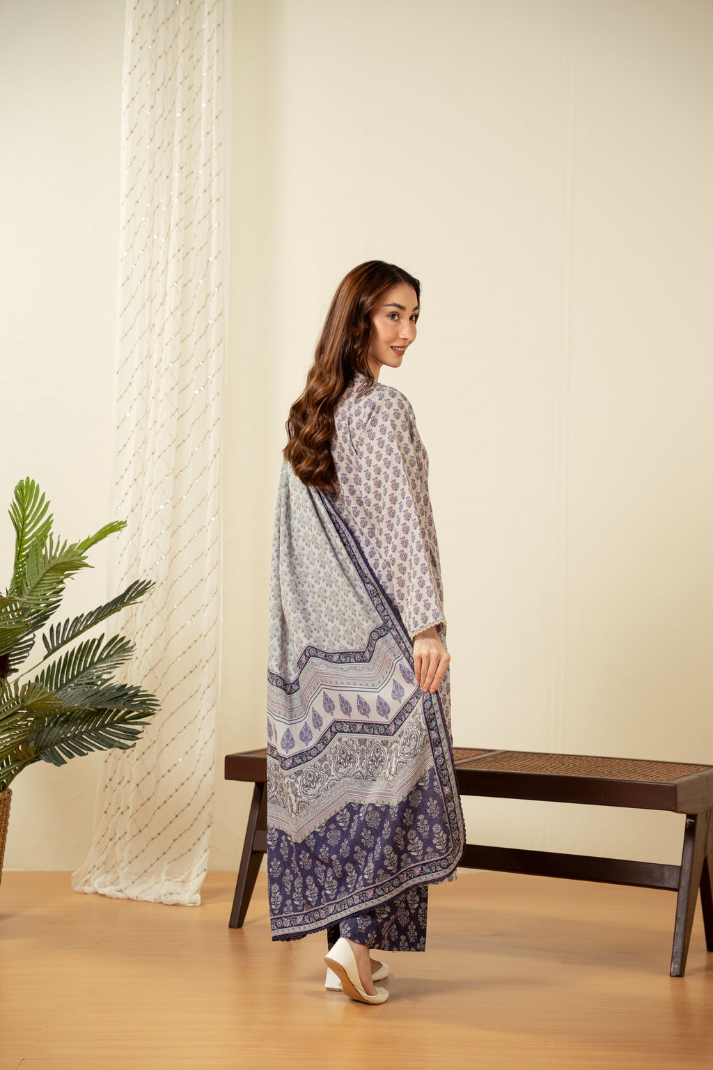 UNSTITCHED PRINTED SUIT
