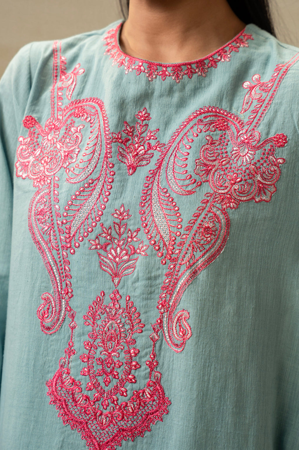 UNSTITCHED EMBROIDERED SUIT