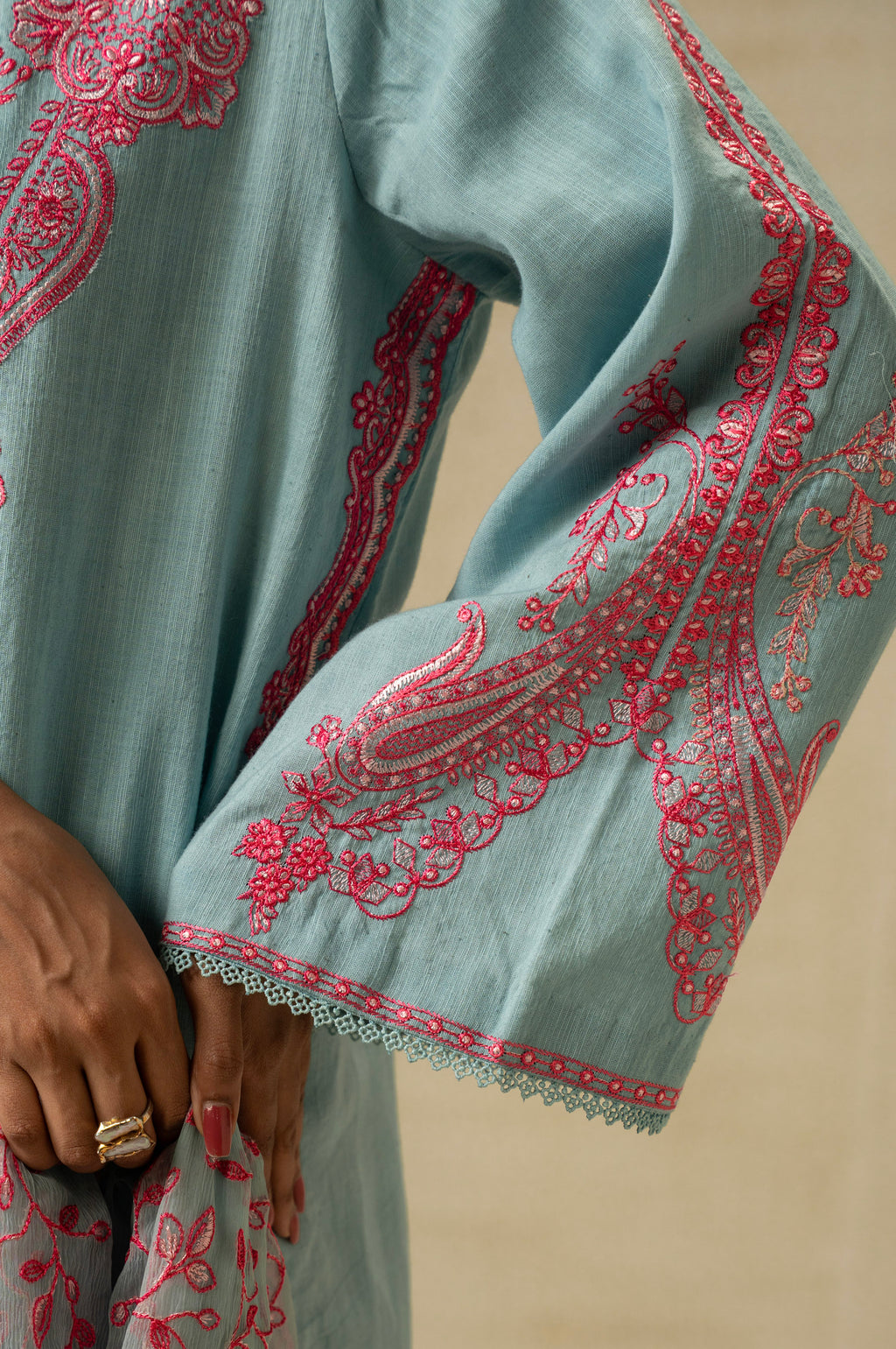 UNSTITCHED EMBROIDERED SUIT
