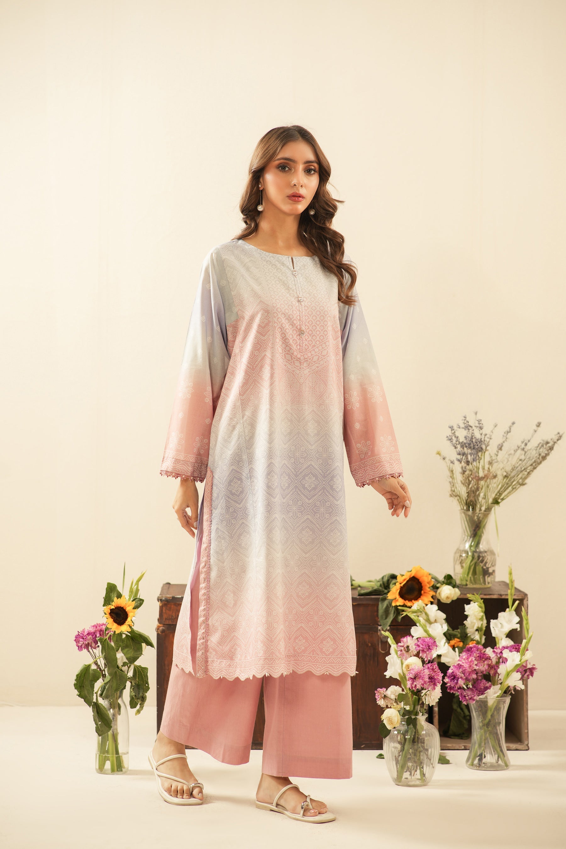 PRINTED LAWN UNSTITCHED 3 PIECE SUIT