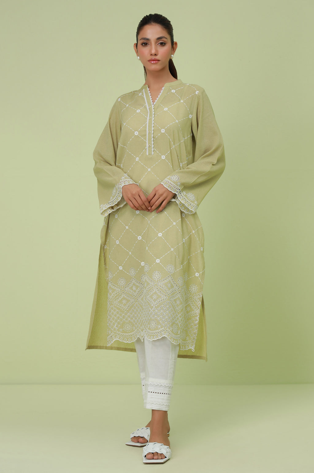 EMBROIDERED SHIRT