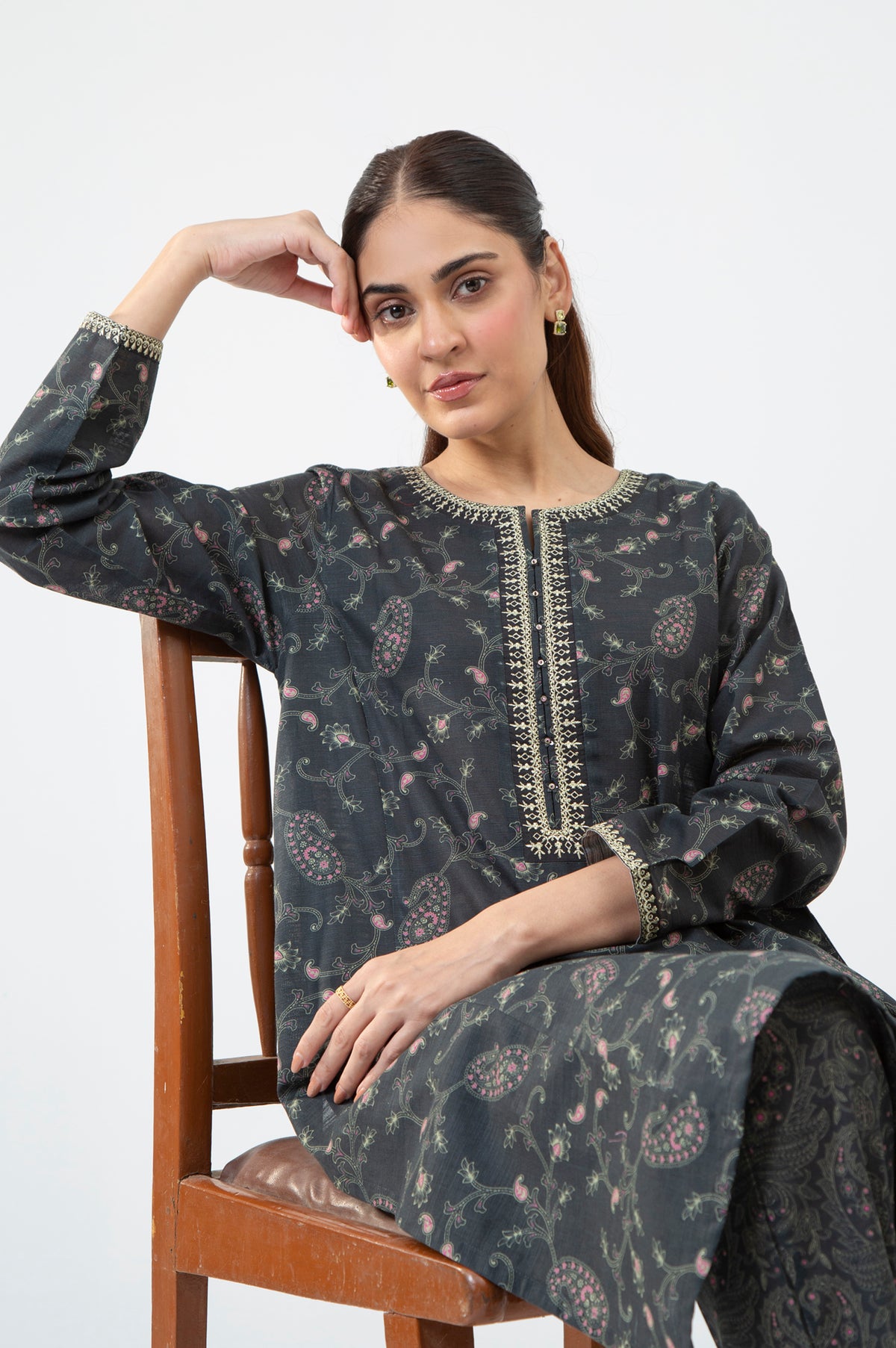 PRINTED EMBROIDERED KHADDAR STITCHED 2 PIECE SUIT