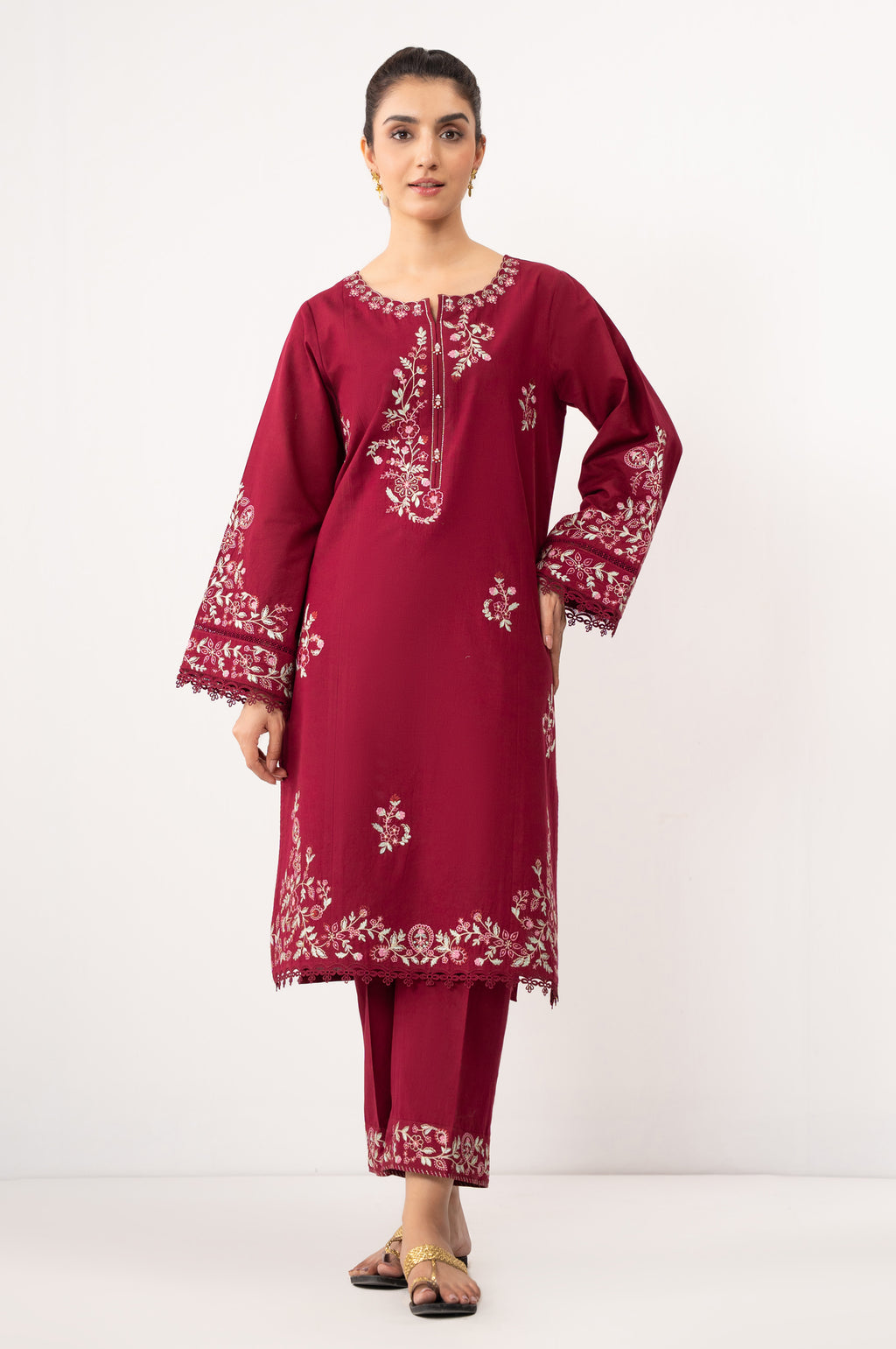EMBROIDERED SUIT