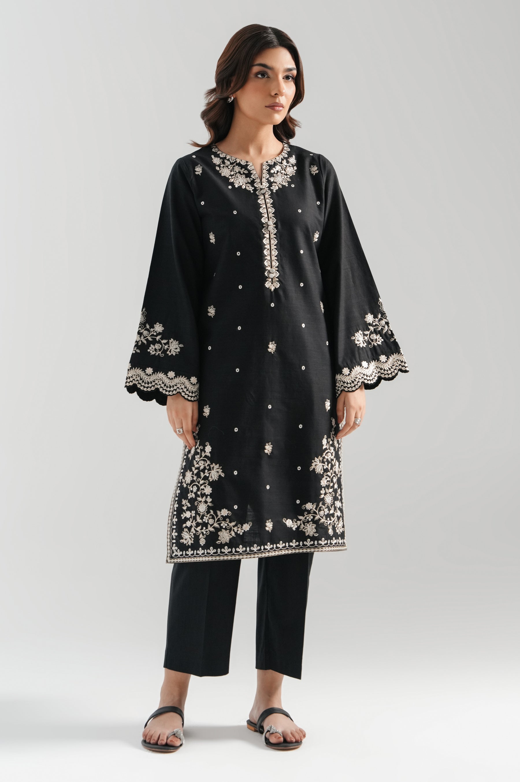 STITCHED EMBROIDERED BOTH SIDE SLUB SHIRT BOTTOM