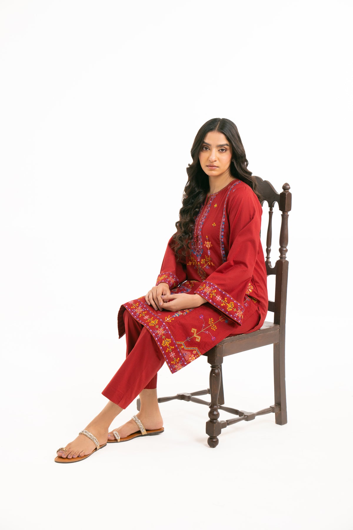 EMBROIDERED KHADDAR STITCHED 2 PIECE SUIT
