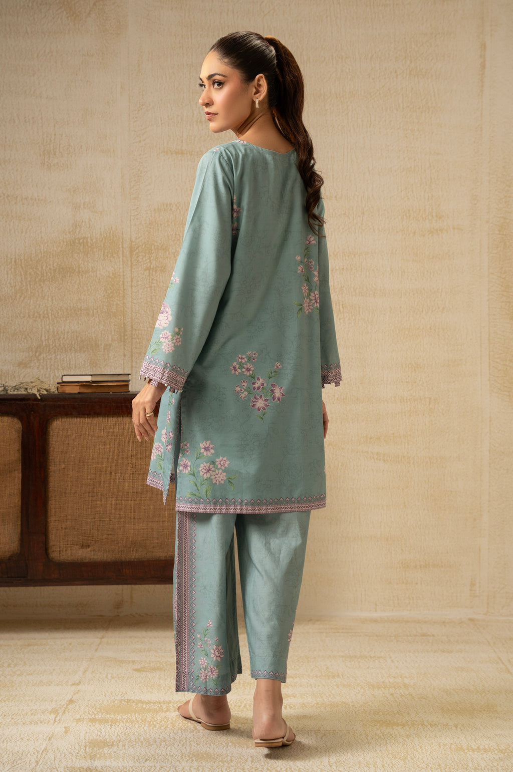 STITCHED PRINTED SUIT