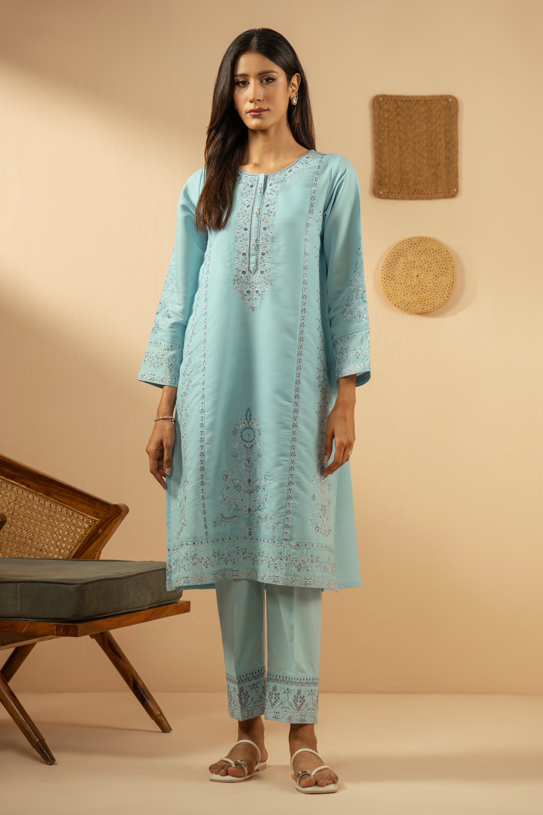 EMBROIDERED CAMBRIC ZARI STITCHED 2 PIECE SUIT