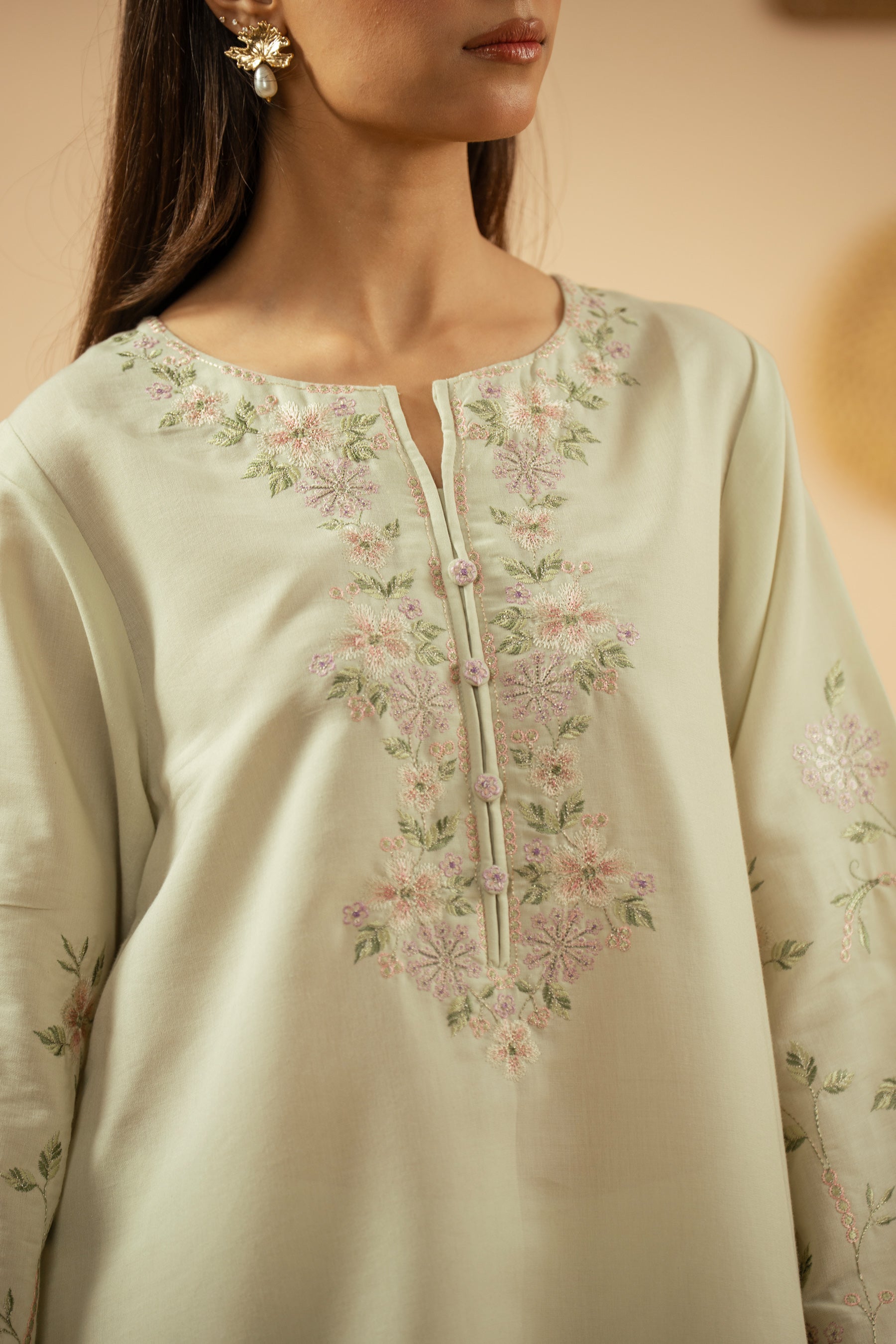 EMBROIDERED CAMBRIC ZARI STITCHED 2 PIECE SUIT