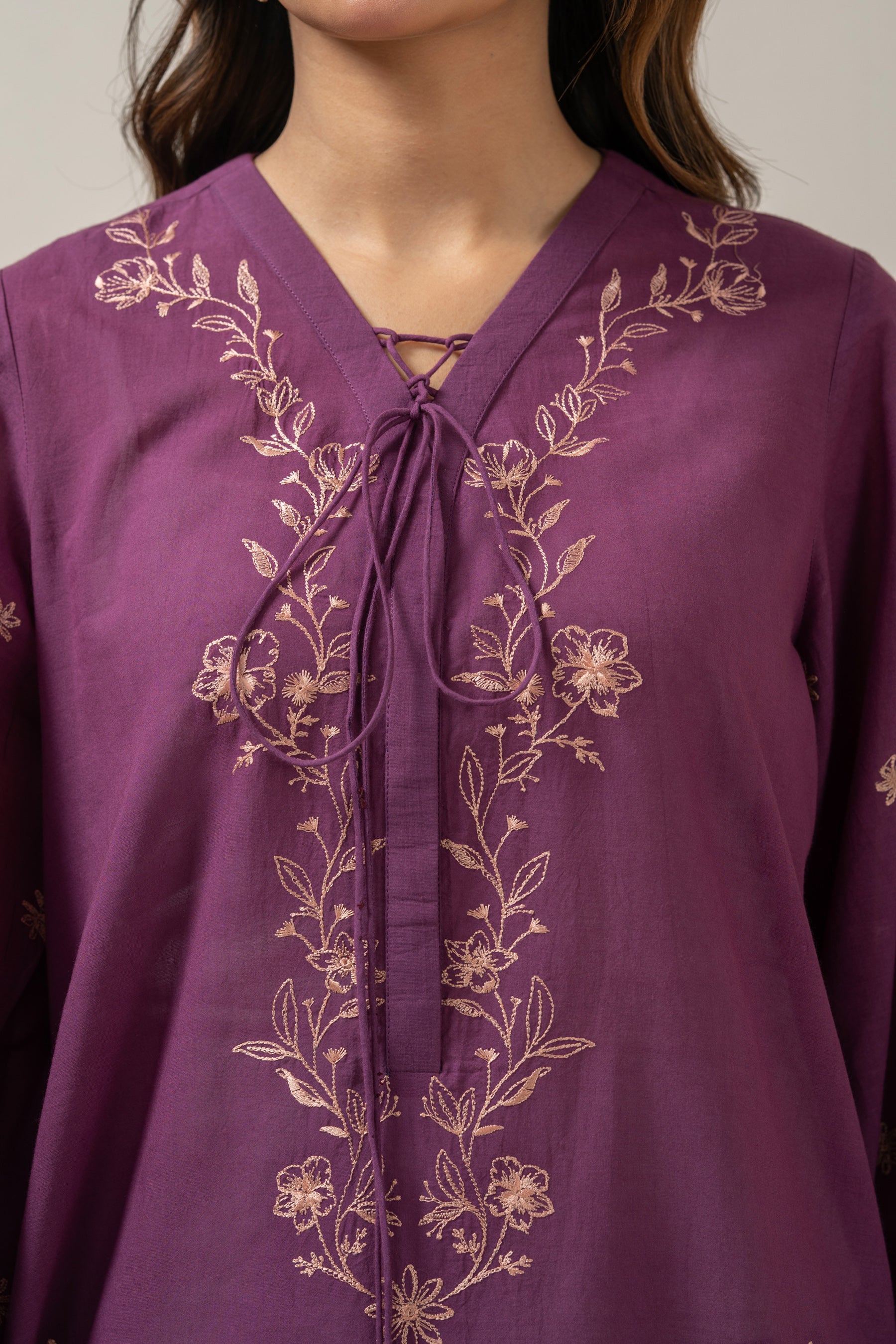 EMBROIDERED CAMBRIC STITCHED SHIRT BOTTOM