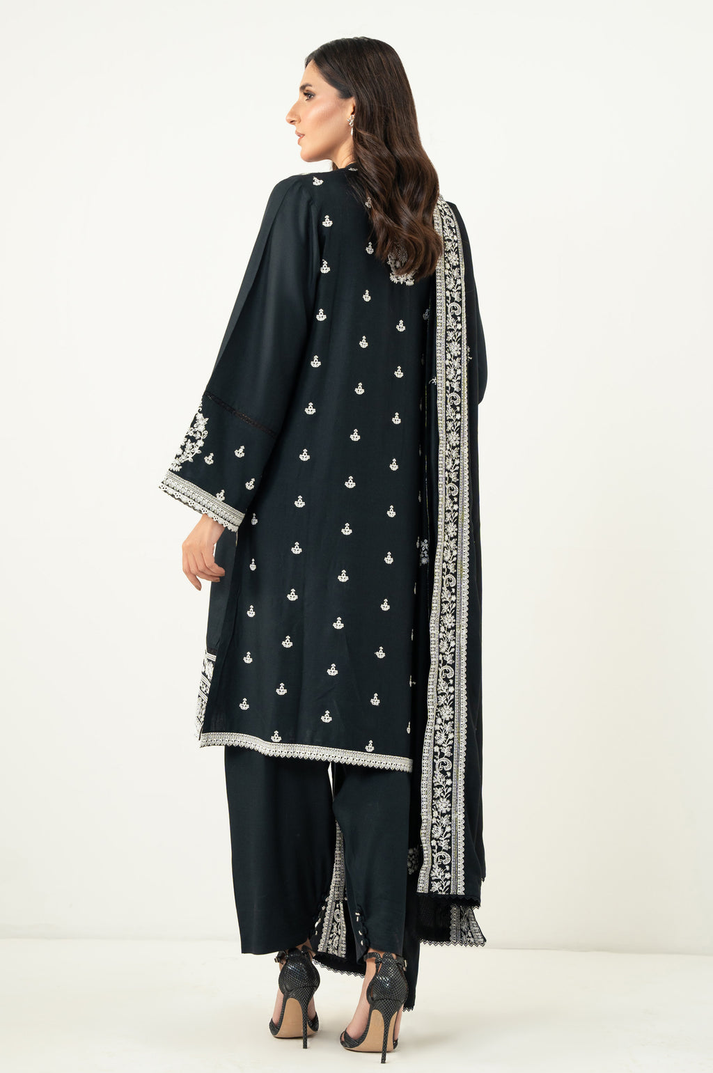 CHIKANKARI SUIT
