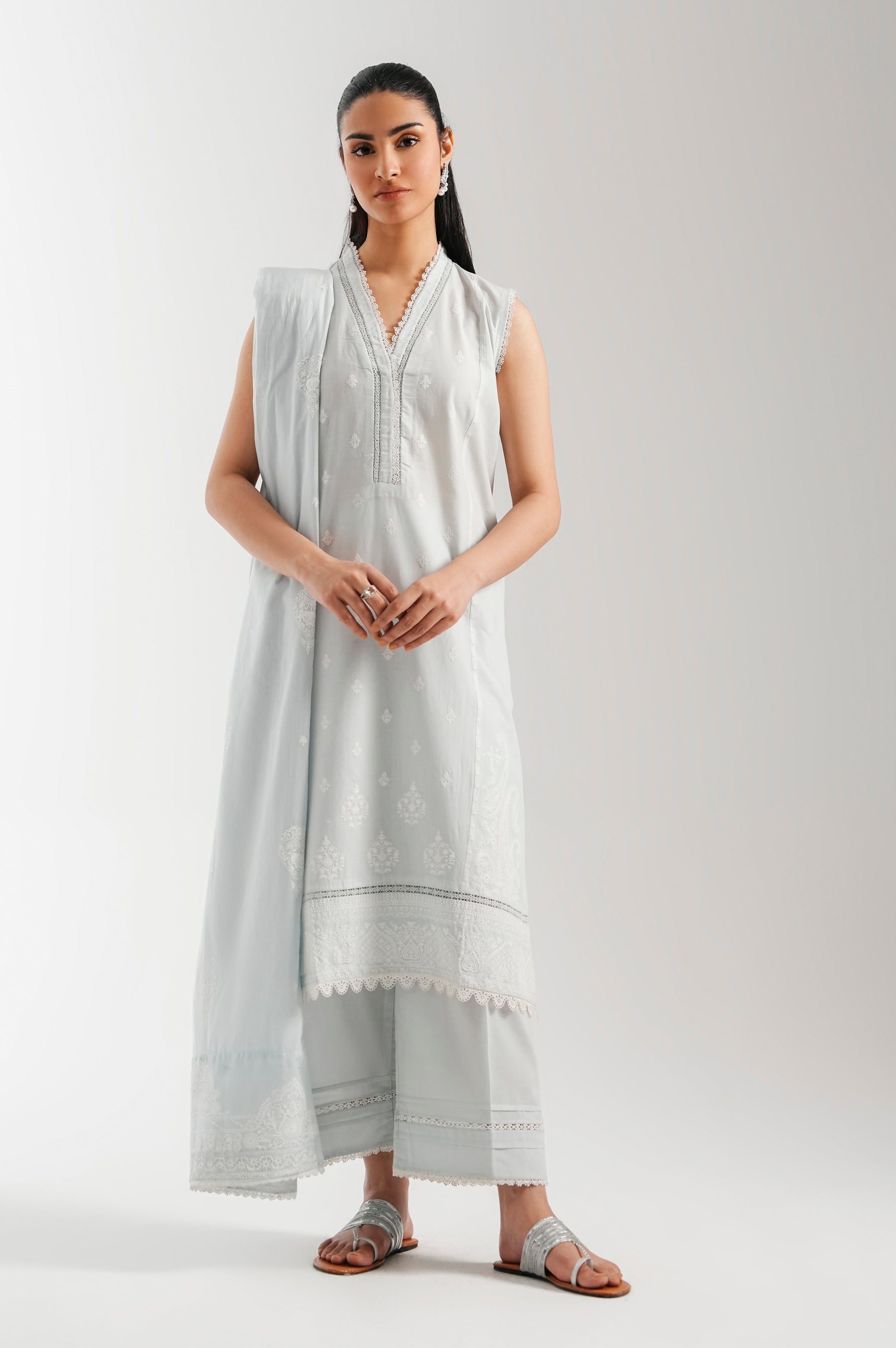 EMBROIDERED CHIKANKARI LAWN STITCHED 3 PIECE SUIT