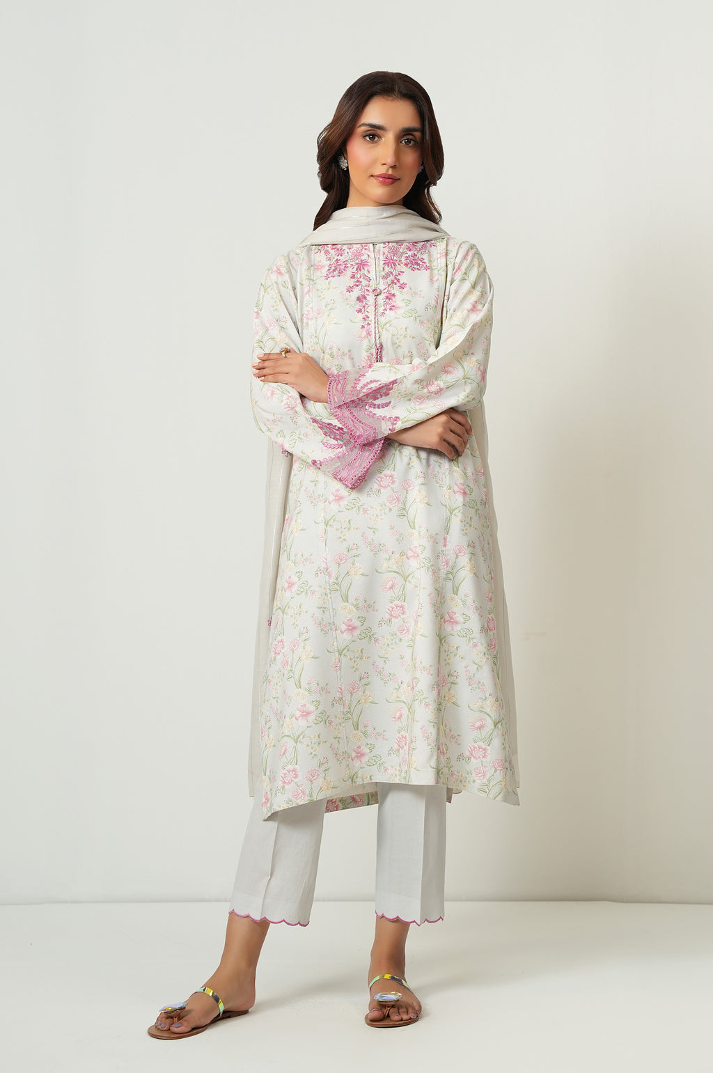 EMBROIDERED SUIT