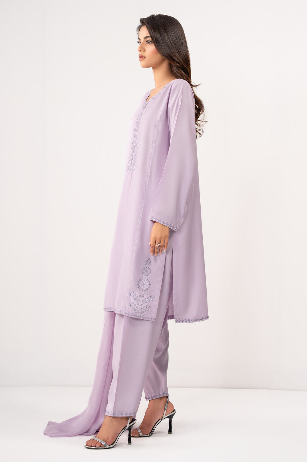 EMBROIDERED SUIT