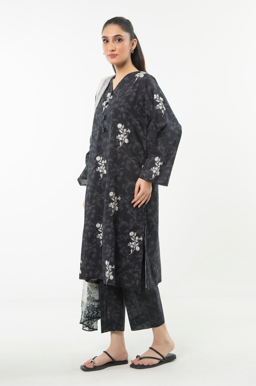 EMBROIDERED SUIT