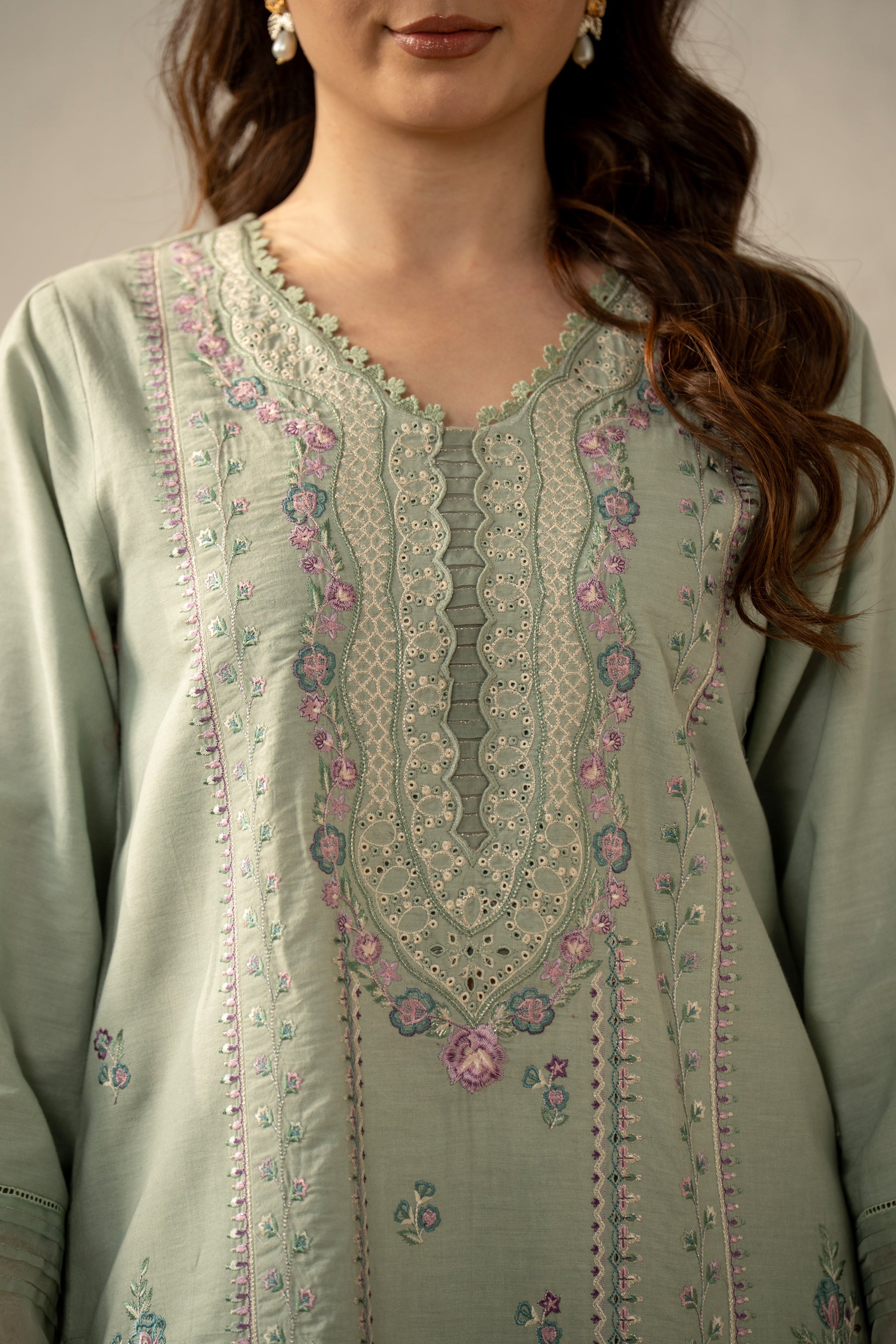 EMBROIDERED CAMBRIC STITCHED 3 PIECE SUIT