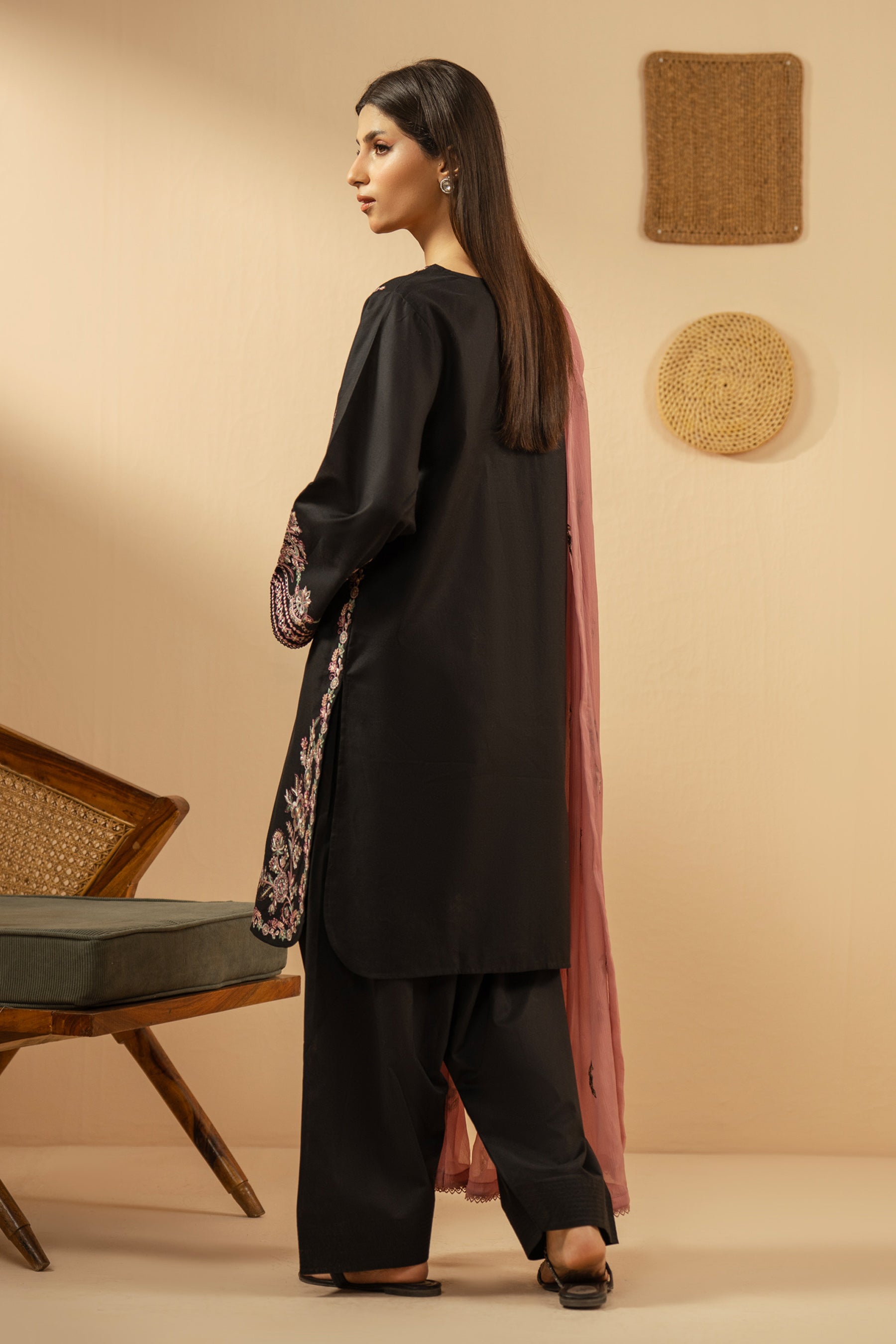 EMBROIDERED CHIFFON STITCHED DUPATTA (FACTORY E-OUTLET)