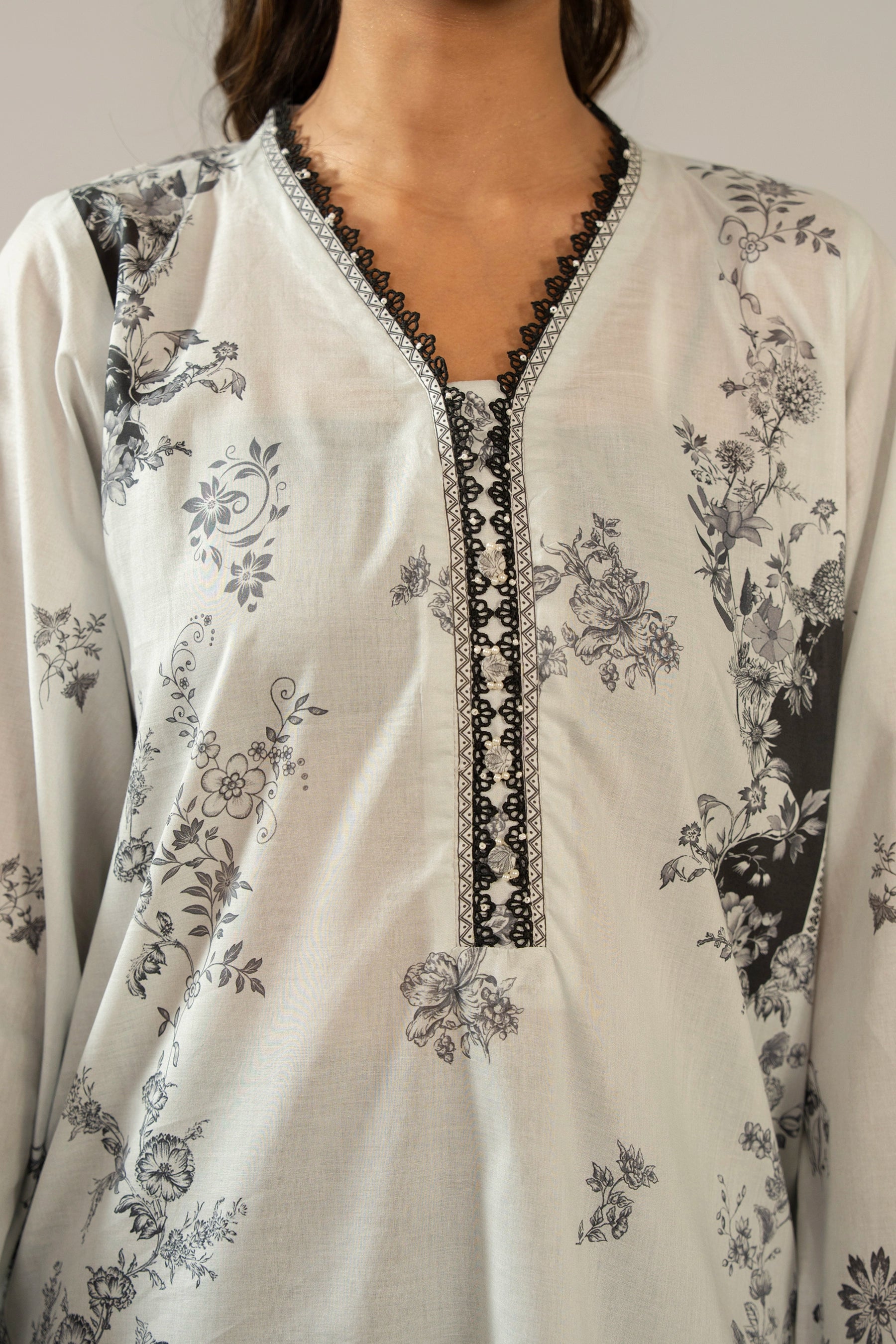 PRINTED LAWN STITCHED 3 PIECE SUIT