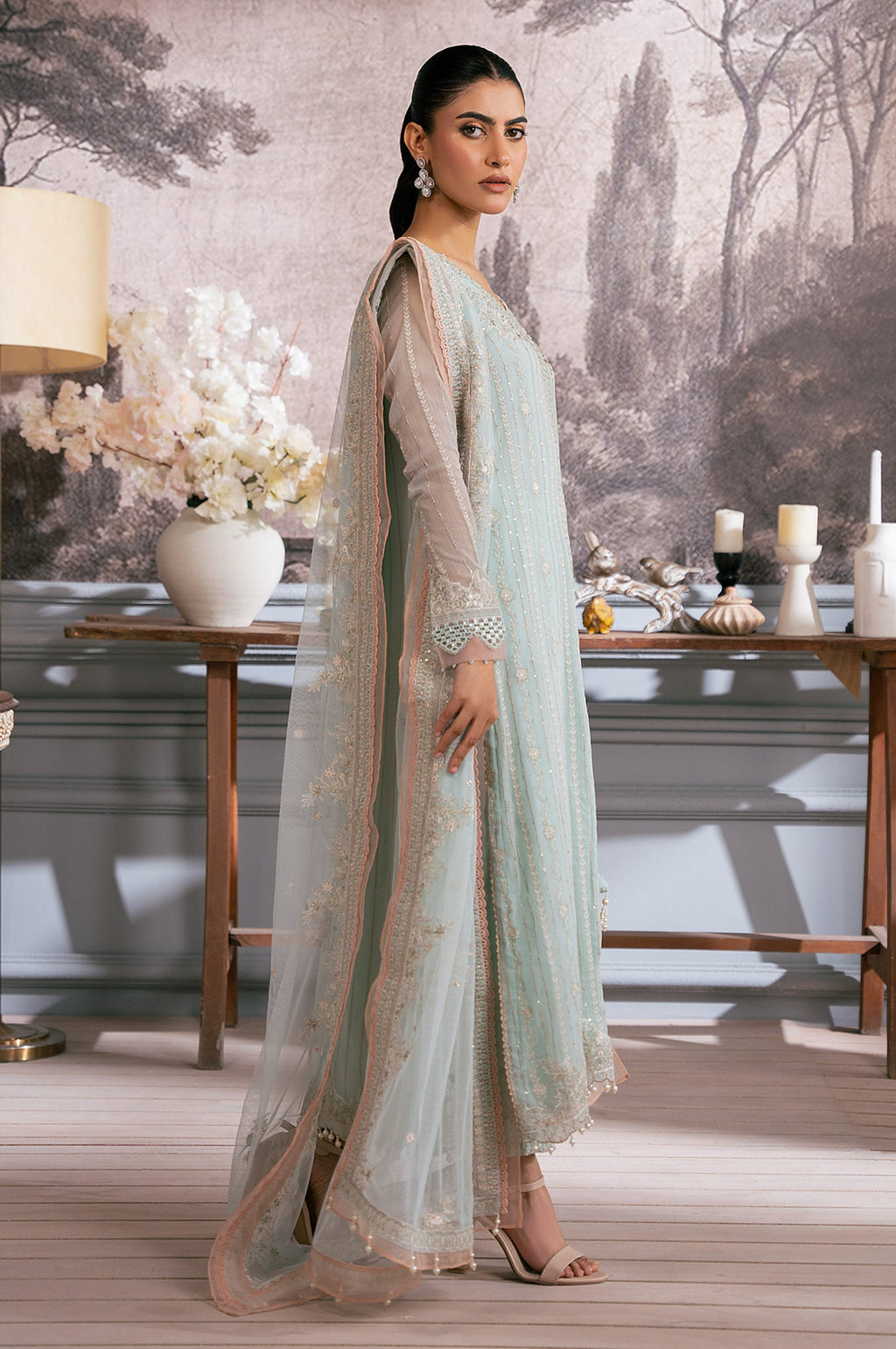 EMBROIDERED SUIT
