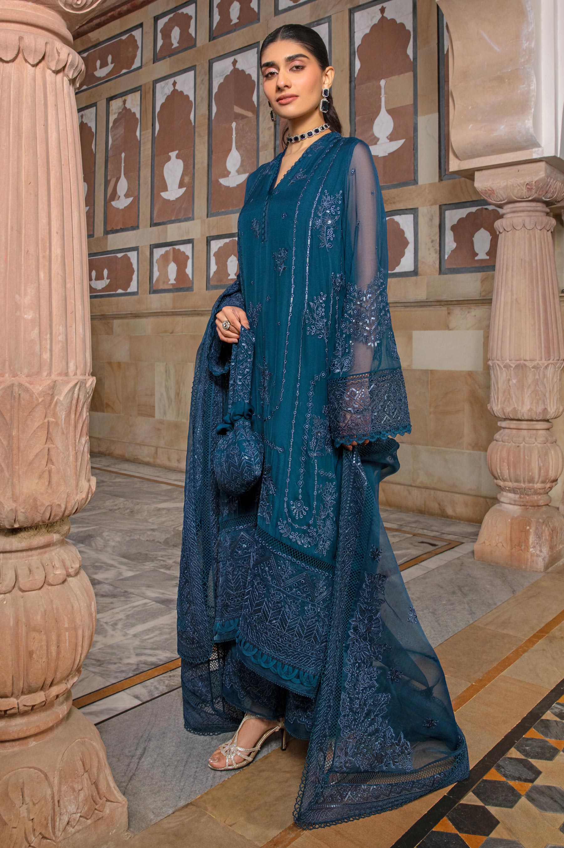 Unstitched 3 Piece Embroidered Chiffon Suit
